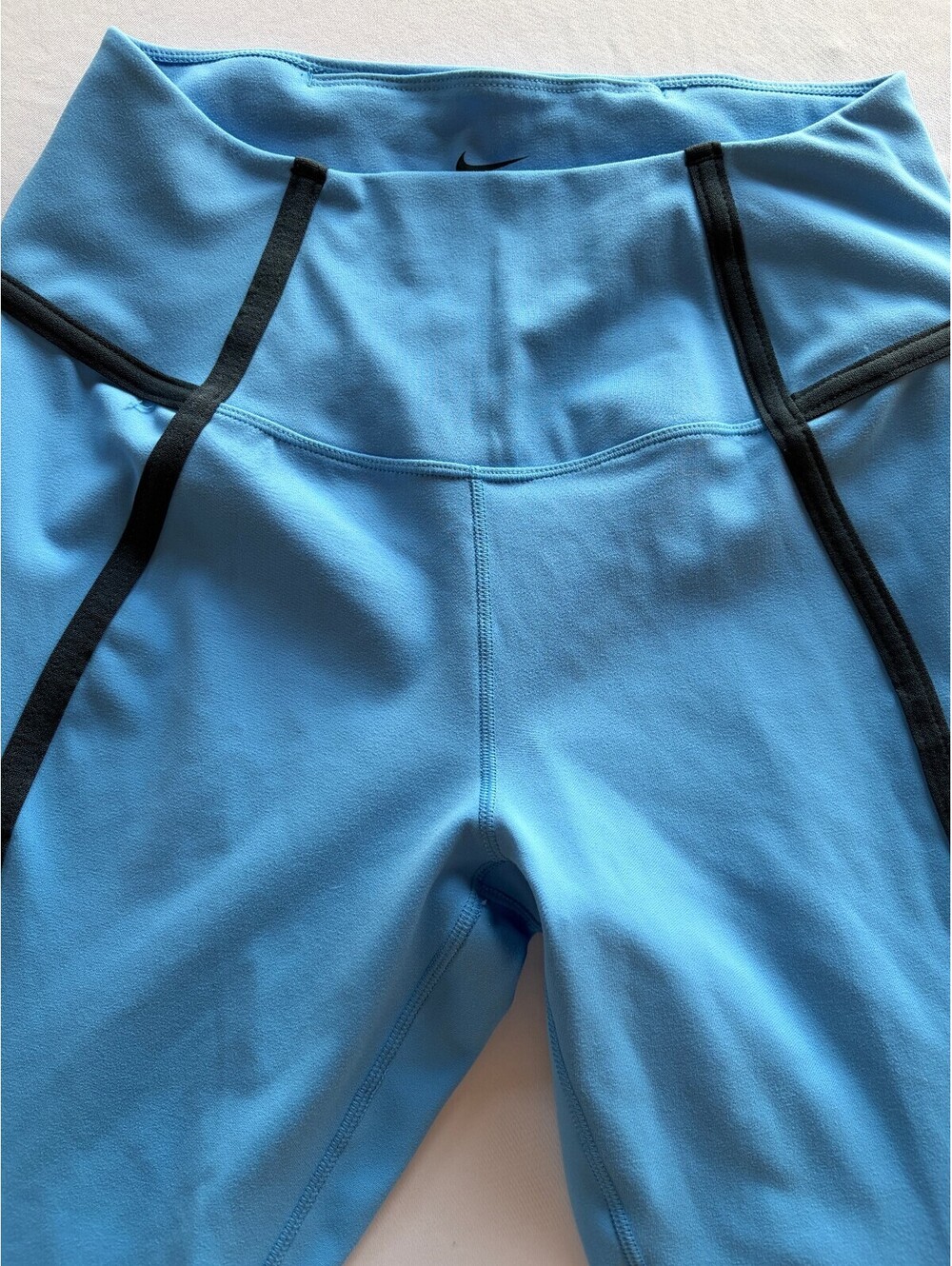 Nike One Women’s Medium Blue Dri-FIT High-Rise Ankle Leggings - Picture 4 of 6